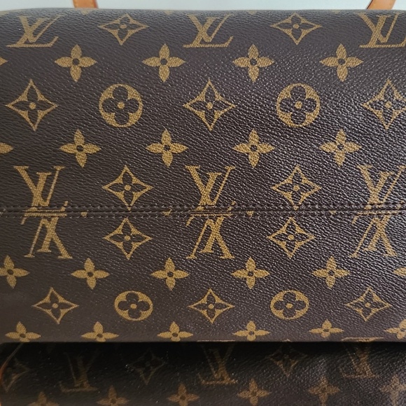 Authentic Louis Vuitton Monogram Totally MM - Picture 10 of 16